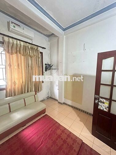 Cho Thuê nhà riêng ngõ 13 Lĩnh Nam - 30m2 - 4 tầng - 3 ngủ - giá 9tr