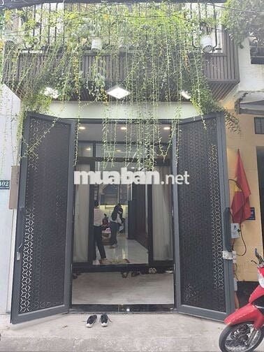 Nhà mới vào ở ngay, ngay mặt mặt đường Nguyễn Trọng tuyển p2 tân bình