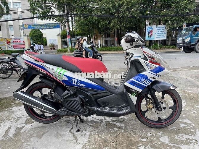 Yamaha Nouvo 5 Trắng Xanh Đỏ