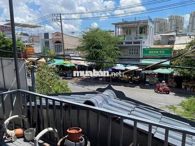 Cho thuê nhà mặt tiền Huỳnh Tấn Phát, 55m2, đối diện chợ Phú xuân