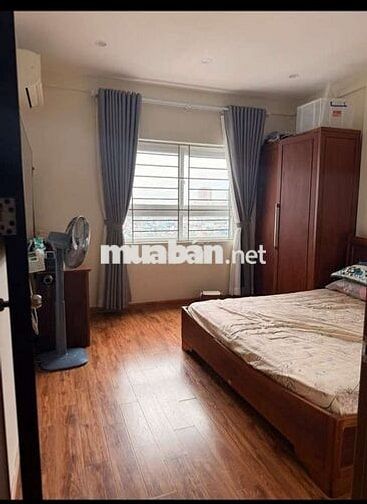 Tôi cần bán nhà mặt phố Yên Phụ nhỏ Tây Hồ 6tầng full nội thất