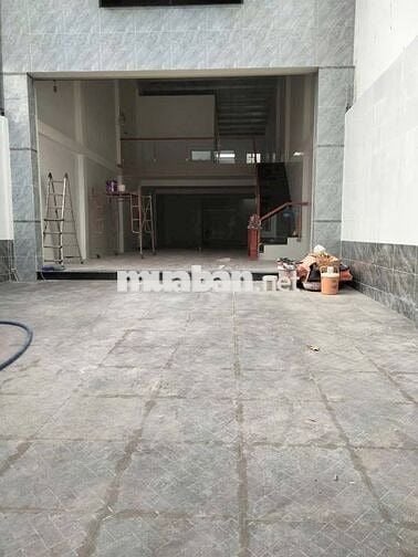 cho thuê nhà 250m2 vừa ở vừa làm kho đường rộng 8m