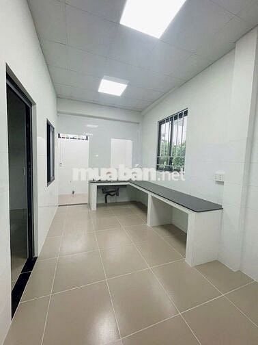 cho thuê nhà 250m2 vừa ở vừa làm kho đường rộng 8m