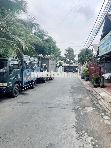 cho thuê nhà 250m2 vừa ở vừa làm kho đường rộng 8m