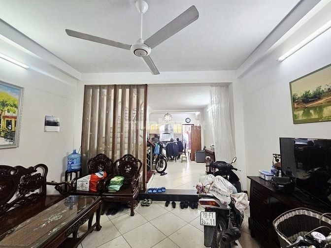 Phố Xuân Thuỷ Cầu Giấy – Ô Tô – 158 M2 – 4 T– MT 25 M – Giấ 39.3 Tỷ.  