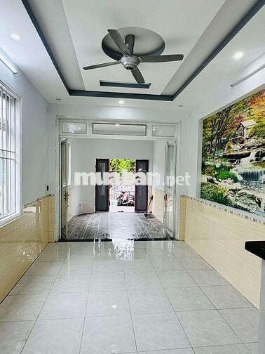 Nhà phố sau lưng trường cấp 2 Đông Chiêu đường Đặng Văn Mây Dĩ An