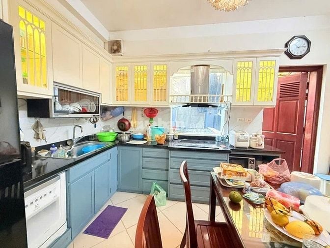 Phố Xuân Thuỷ Cầu Giấy – Ô Tô – 158 M2 – 4 T– MT 25 M – Giấ 39.3 Tỷ.  