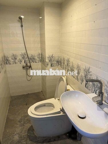 Cho thuê nhà mtkd (6pn) có nội thất Văn Thân p8 q6