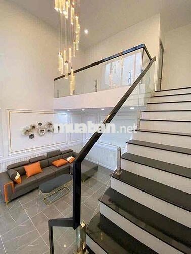 Bán nhà ngay trục 16, gần công ty changshin, nhà cực ngộp giá rẻ