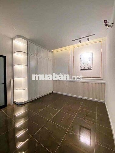 Bán nhà ngay trục 16, gần công ty changshin, nhà cực ngộp giá rẻ