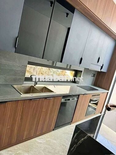 BÁN BIỆT THỰ ĐẸP GẦN BIỂN PHAN CHU TRINH P.2 VŨNG TÀU GIÁ 25 TỶ TL