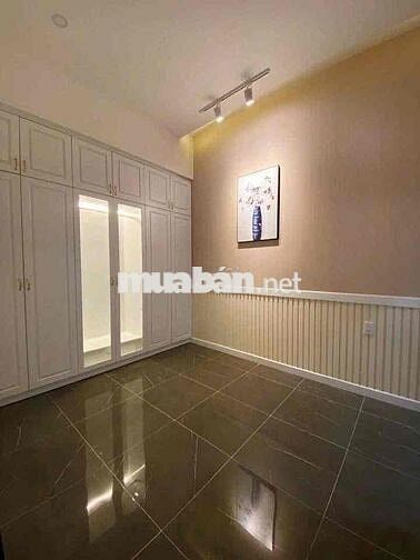 Bán nhà ngay trục 16, gần công ty changshin, nhà cực ngộp giá rẻ