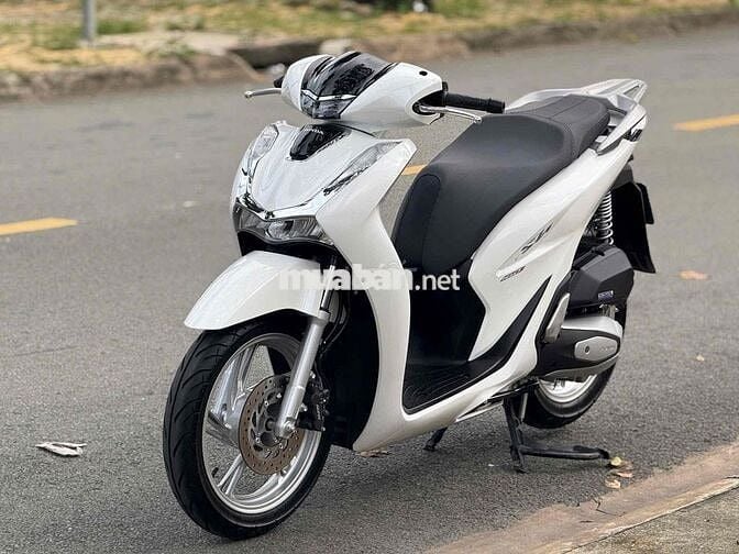 SH 160i ĐK CUỐI 2024 LIKE NEW BSTP