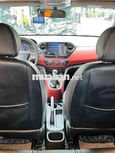 Hyundai i10 Bạc Số sàn 90000 km