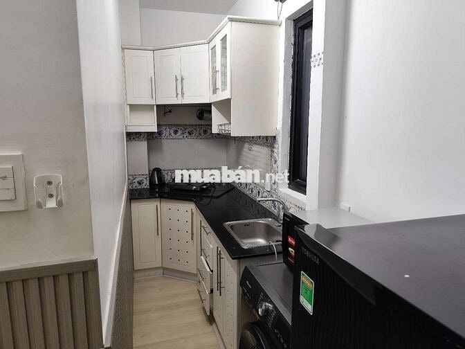 Cho thuê phòng 25m2 dài hạn ở Thái Văn Lung, Quận 1