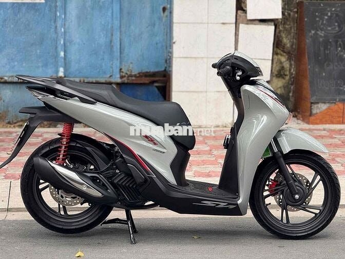 SH 160i ABS XXM LIKE NEW 800km