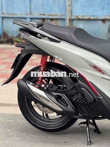 SH 160i ABS XXM LIKE NEW 800km