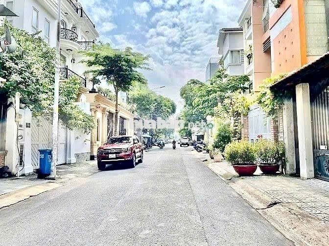 SIÊU PHẨM BIỆT THỰ KHU PXL- 188A Hoa Lan, P2 - PN - Dtsd 400m2 sàn