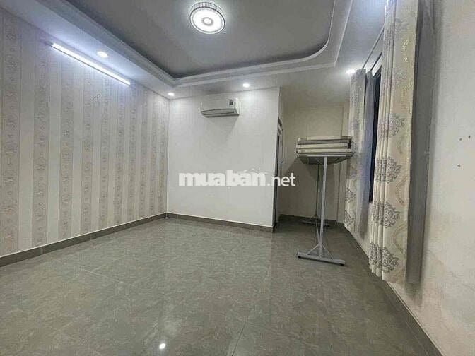 CĂN GÓC 2MT DS 18 P8 GÒ VẤP DT 4,2*16M 5PN