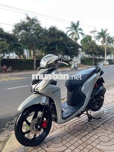 🌟Bán VISiON.2020.khoá ga up xám xi măng chính chủ🌟