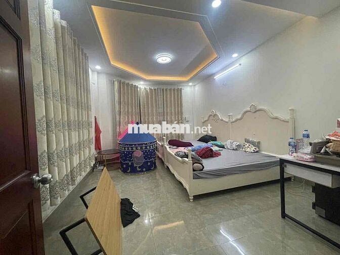 CĂN GÓC 2MT DS 18 P8 GÒ VẤP DT 4,2*16M 5PN