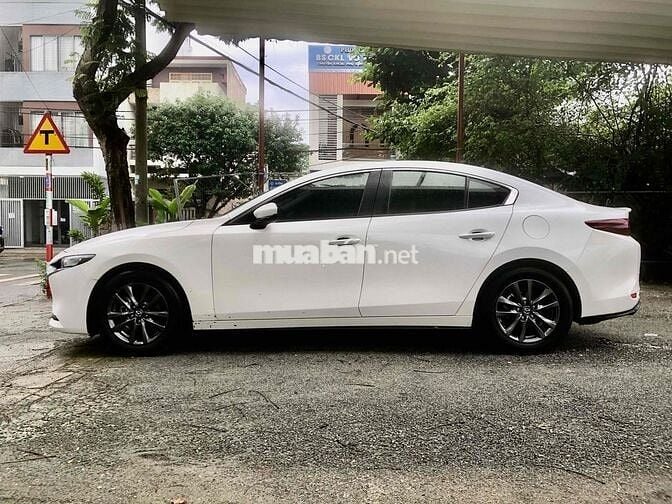 Mazda 3 dkld 2023 luxury xe gia đình cần bán