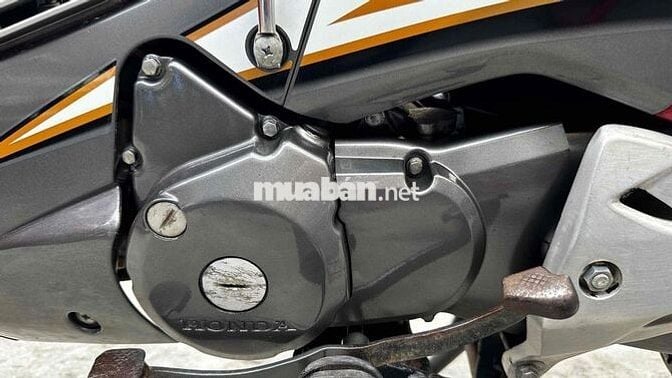 Future neo kim áo fi09 đỏ ( hỗ trợ góp )