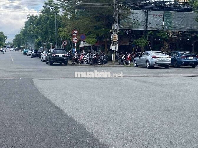 MẶT BẰNG KINH DOANH CHỢ CHÙA 590 M2