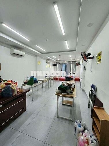 CHO THUÊ NGUYÊN CĂN (TRỆT 4LẦU 4X20) MẶT TIỀN PHẠM HUY THÔNG_THANG MÁY