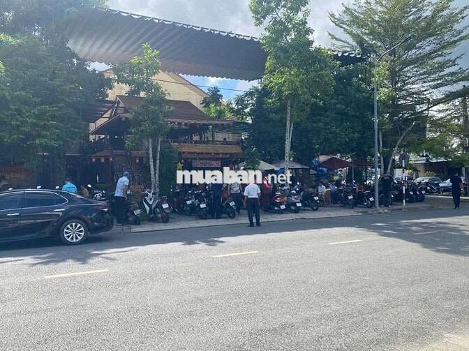 MẶT BẰNG KINH DOANH CHỢ CHÙA 590 M2