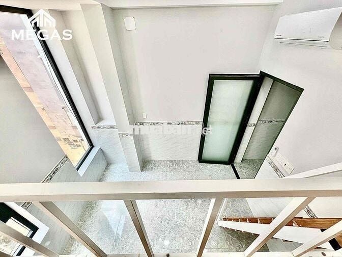 Phòng Có Gác Cửa Sổ Lớn Ngay Đại Học Văn Lang Cs3