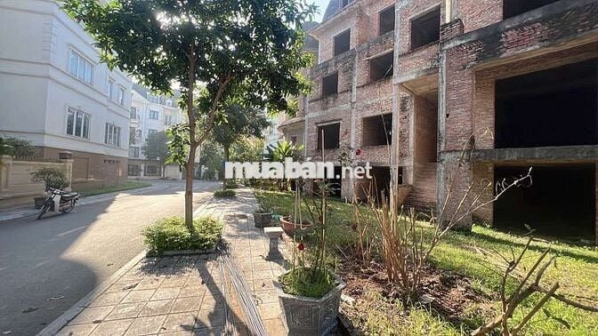 Bán Biệt Thự Vip Lideco - Nhà thô- vài bước ra Hồ