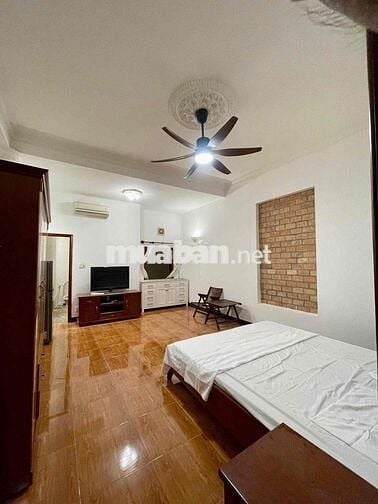 cho thuê phòng rộng 50m2, đầy đủ nội thất