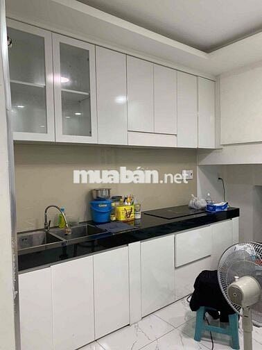 PHÒNG FULL NỘI THẤT,NGAY NGUYỄN TRÃI Q1,GẦN RẠP CHIẾU PHIM