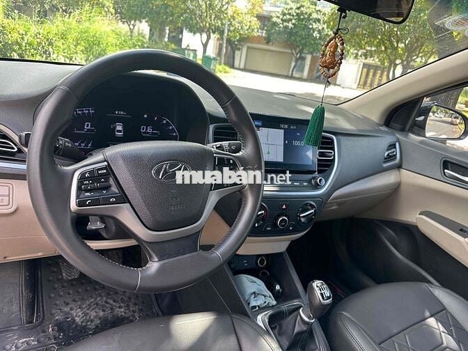 Hyundai Accent 2023 - 66000 km