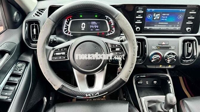 Kia Sonet 2022 Deluxe 1.5 MT - 27000 km