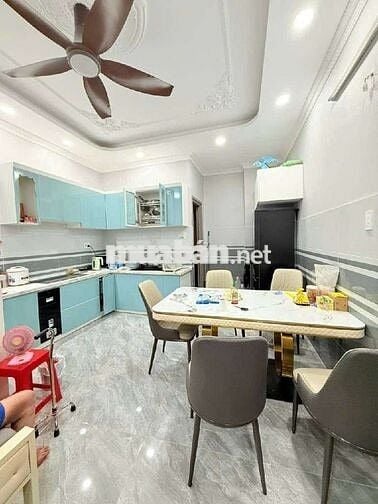 NHÀ PHỐ -2 TÂNG HIỆN ĐẠI-NGAY SÁT VINCOM - Q7 - DT 62 M2 - CHỈ 6,3 TỶ