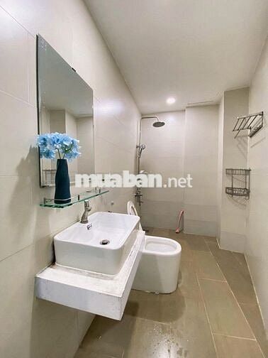 ✨ Căn hộ 2PN rộng thoáng 80m² – sát Q1, hỗ trợ 1tr tháng đầu