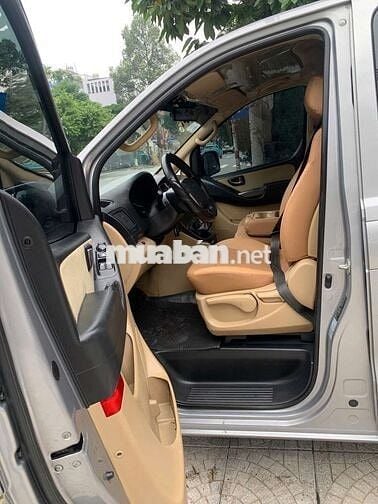 HYUNDAI STAREX 9 CHỖ MÁY DẦU SỐ SÀN SX CUỐI 2017