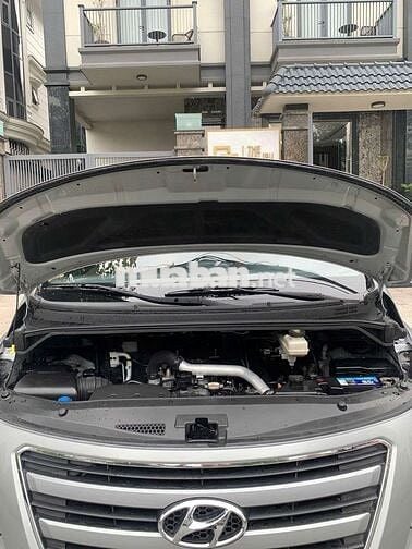 HYUNDAI STAREX 9 CHỖ MÁY DẦU SỐ SÀN SX CUỐI 2017