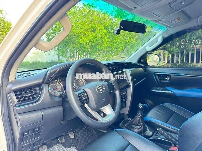 Toyota Fortuner 2020 2.4G 4x2 MT - 89000 km