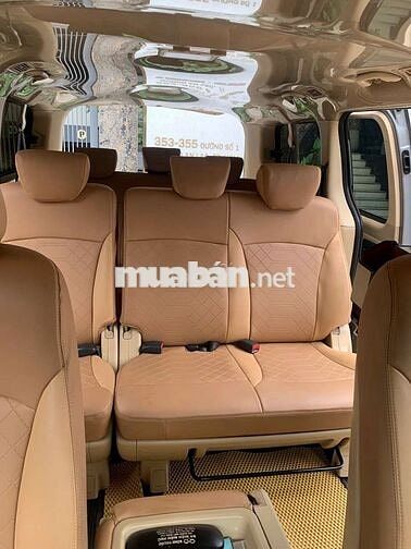 HYUNDAI STAREX 9 CHỖ MÁY DẦU SỐ SÀN SX CUỐI 2017