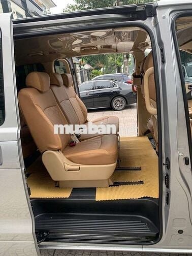 HYUNDAI STAREX 9 CHỖ MÁY DẦU SỐ SÀN SX CUỐI 2017
