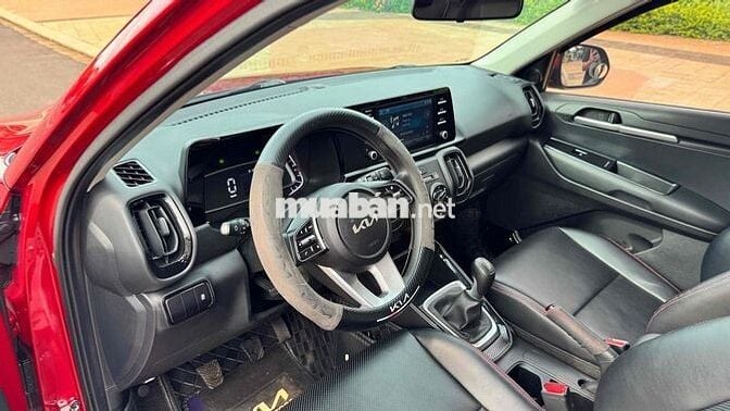 Kia Sonet 2022 Deluxe 1.5 MT - 27000 km