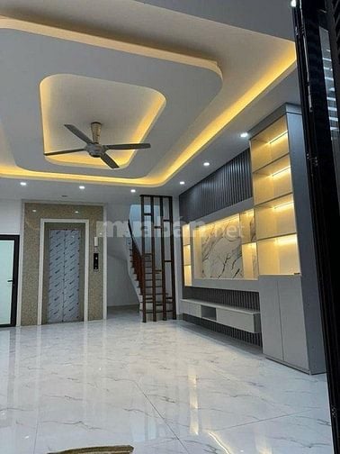 HÀ TRÌ 5 TẦNG THANG MÁY LÔ GÓC 45M2 CHỈ 9 TỶ