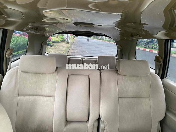 Toyota Innova 2016 2.0E - 110000 km