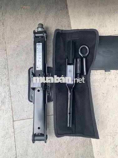 HYUNDAI STAREX 9 CHỖ MÁY DẦU SỐ SÀN SX CUỐI 2017