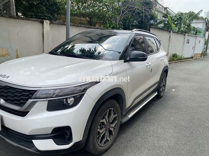 KIA Seltos Luxury 26000 km Trắng