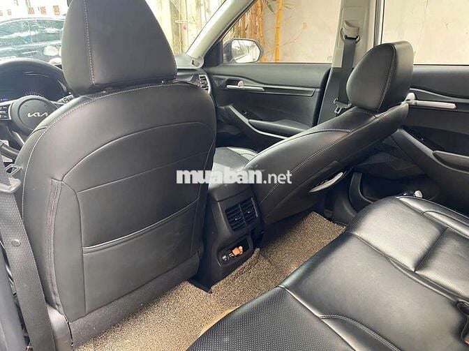 KIA Seltos Luxury 26000 km Trắng