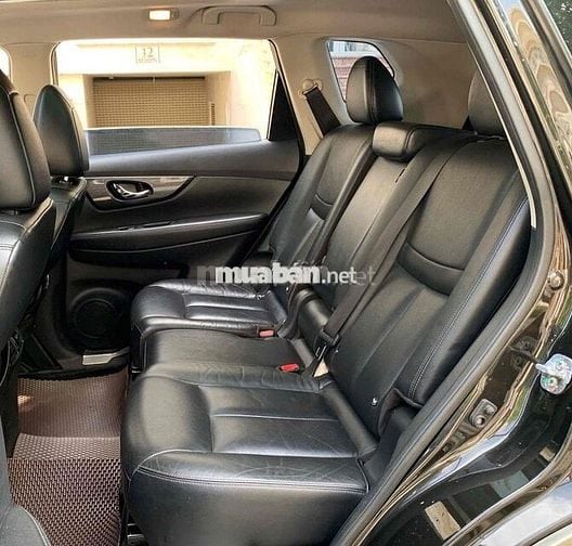 Nissan X-Trail 2018 SV 4WD Đen